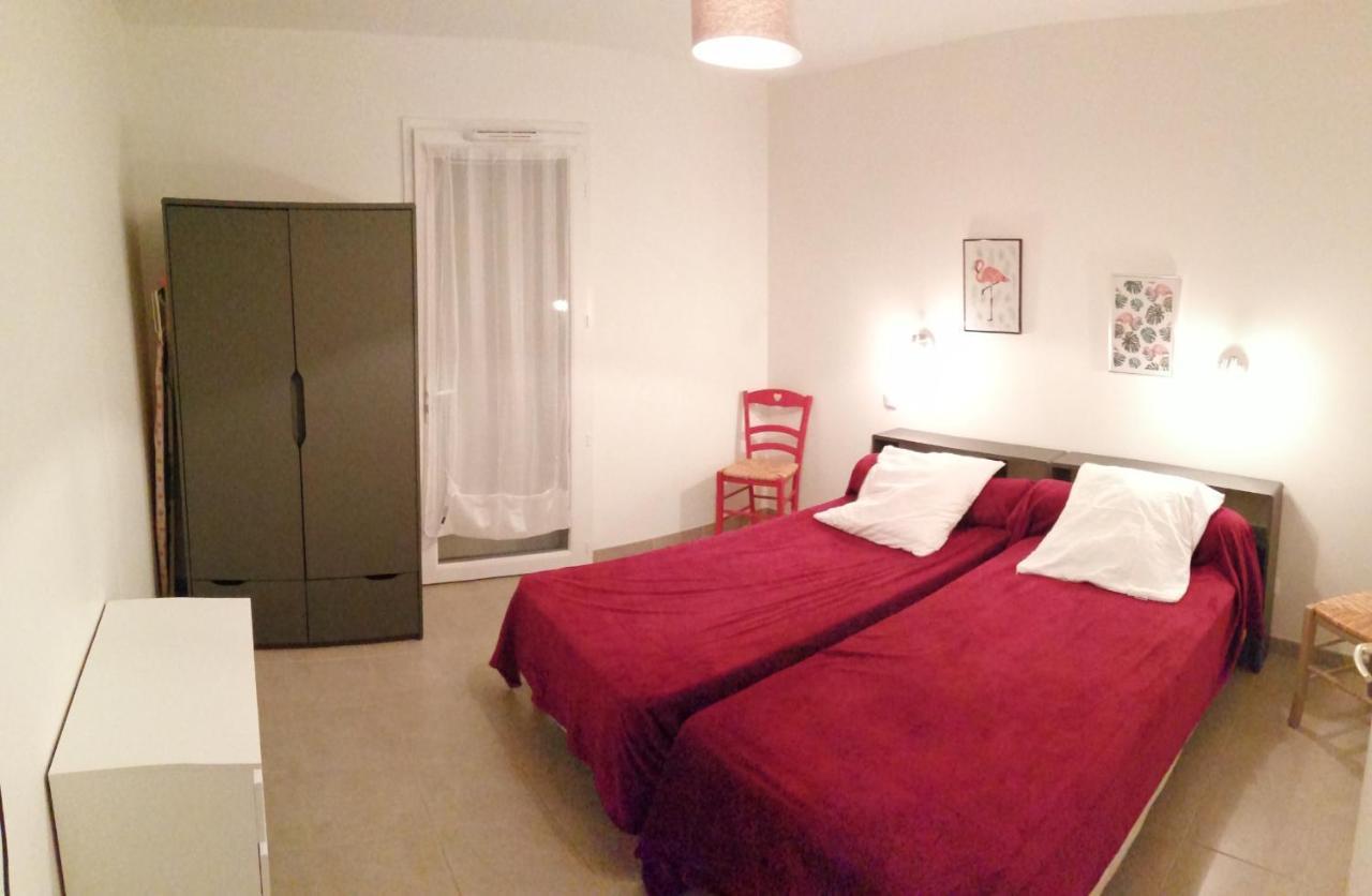 Residence Les Plus Pres Jonzac Eksteriør billede