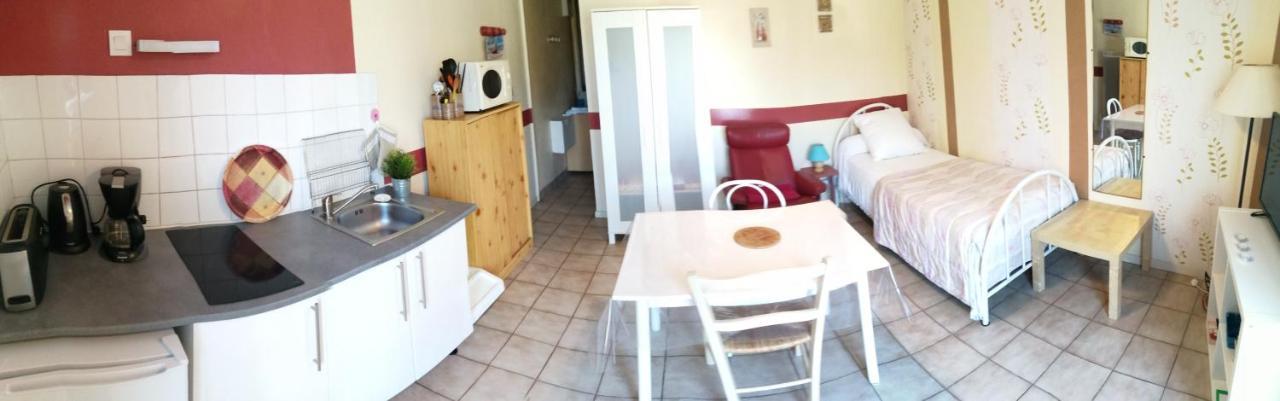 Residence Les Plus Pres Jonzac Eksteriør billede